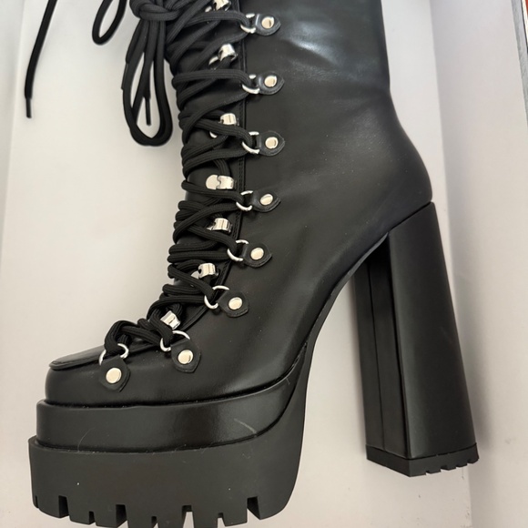 Azalea Wang Boots - Picture 3 of 3